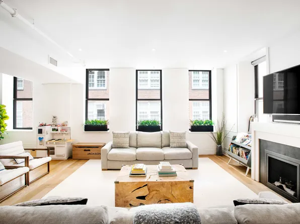 133 Mulberry Street image 1 of 16