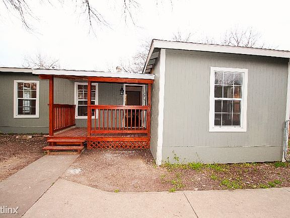 4th image of 2035 Lamar St