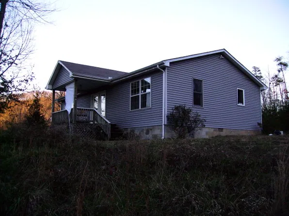 2459 Knob Lick Rd, Irvine, KY 40336