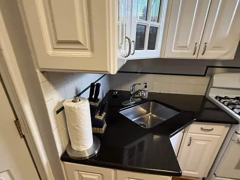 601 Jersey Ave #1 — Photo 9