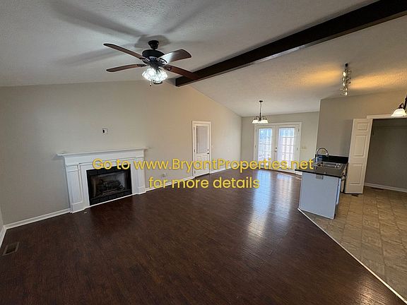 4th image of 2002 Dogwood Ln