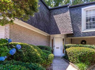 5220 Chemin De Vie, Sandy Springs, GA 30342