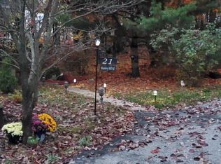 21 Blueberry Hill Rd, Mahopac, NY 10541