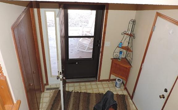 2nd image of 16712 Kenyon Cir NE