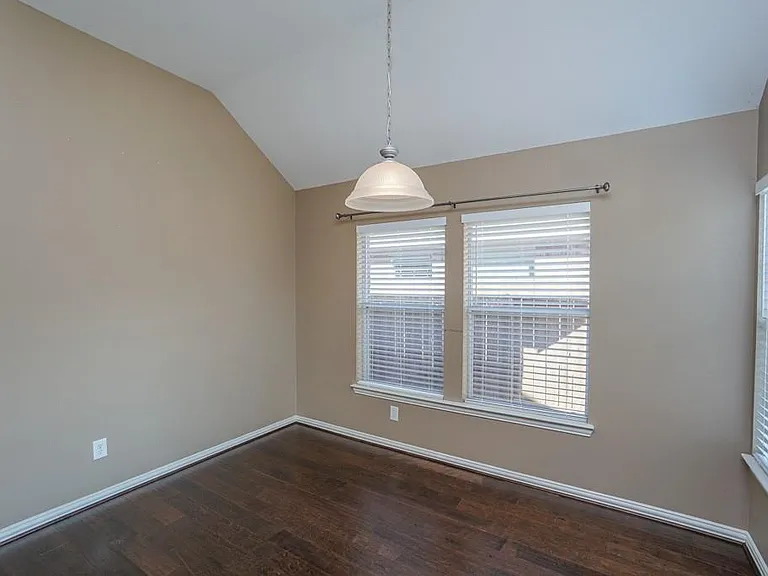 7102 Thistlewood Park Ct — Photo 11