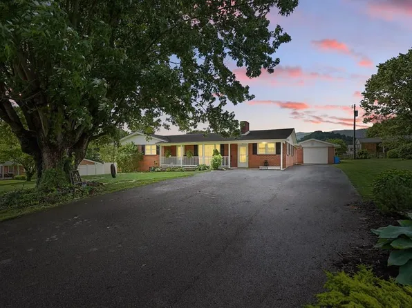 51 Major St, Lebanon, VA 24266