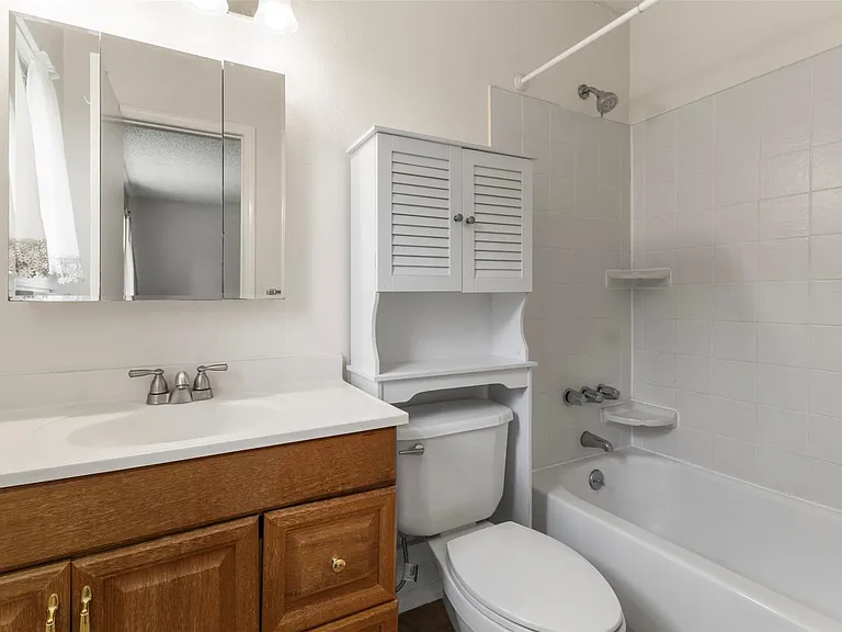 16319 Pitch Pine Dr — Photo 19