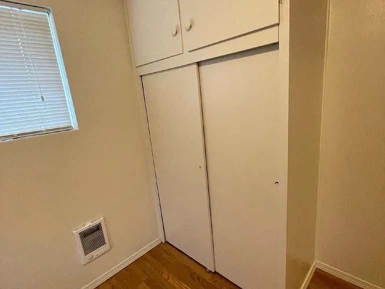 1911 Kincaid St #4 — Photo 8