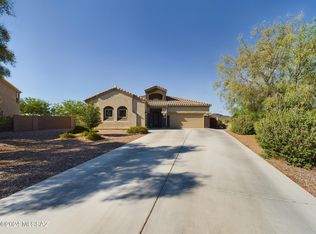 9895 N Howling Wolf Rd, Marana, AZ 85653