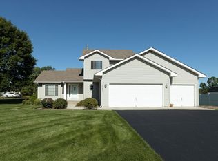 17691 Fieldfare Way, Lakeville, MN 55044