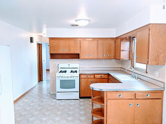 2nd image of 8265 W Lawrence Ave #2