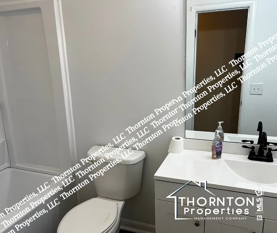 4 bed, 2600 sqft, $1,500 — Photo 4