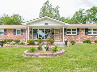 11016 Albion Dr, Louisville, KY 40272