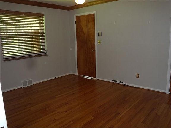5th image of 6211 Berkinshaw Dr
