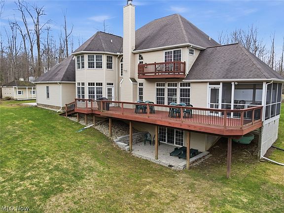 3rd image of 9525 Tanager Dr
