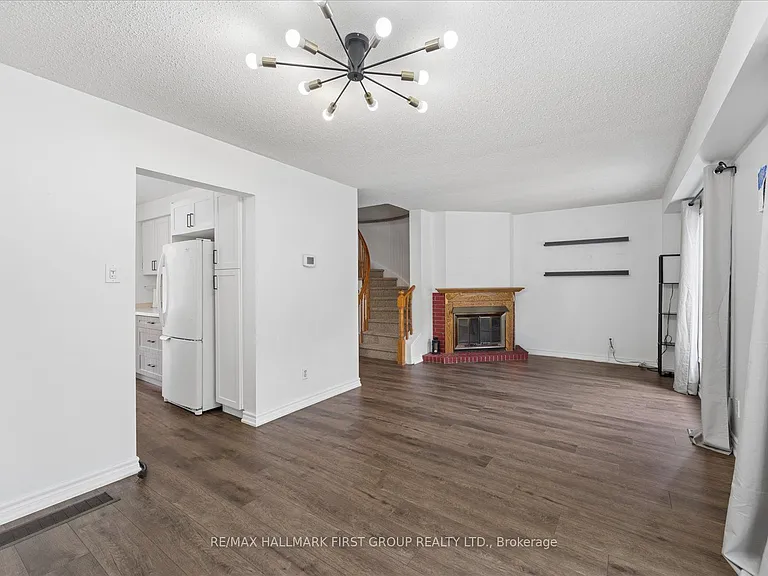 747 Stonepath Cir — Photo 18