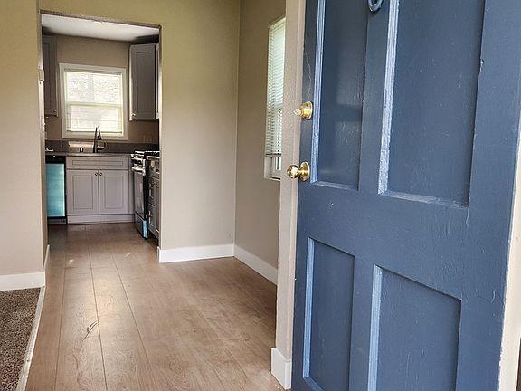 2nd image of 5817 15th Ave