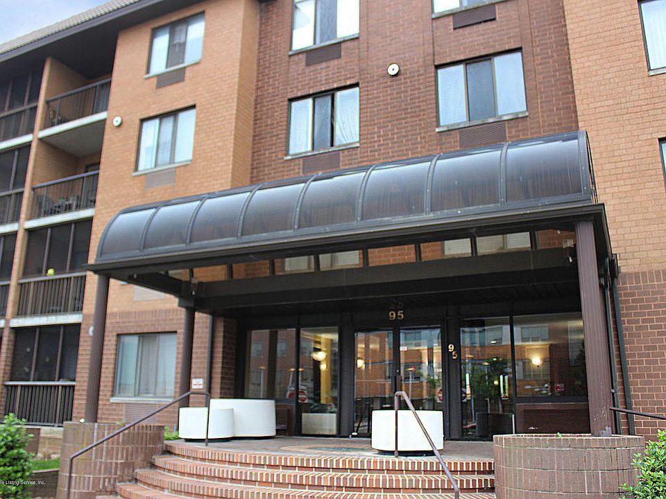 1st image of 95 Essex Dr APT 1H