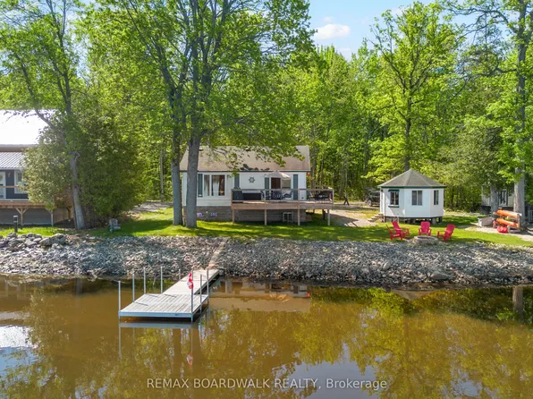 339 Leavoy Ln, Horton, ON K7V 3Z8