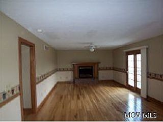 4th image of 22 Westwood Dr
