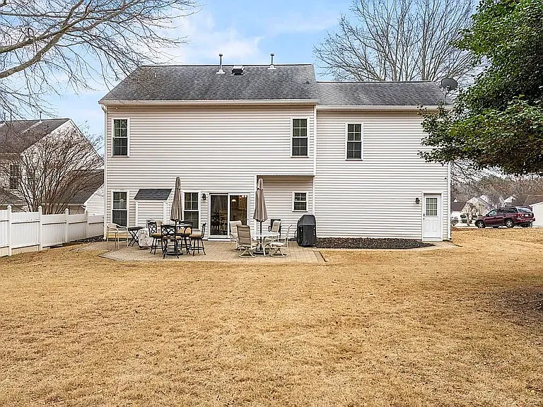 112 Bathurst Ln — Photo 30