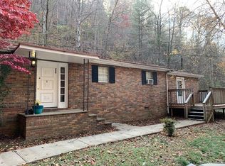 220 Mays Branch Rd, Pikeville, KY 41501