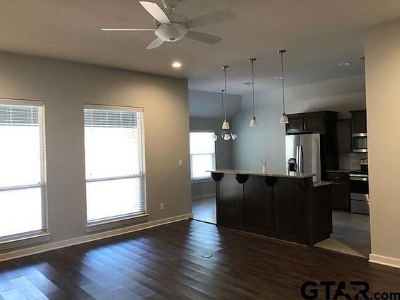 3rd image of 5127 Antlers Dr