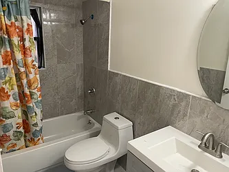 Rented by MOVING KEYZ REALTY