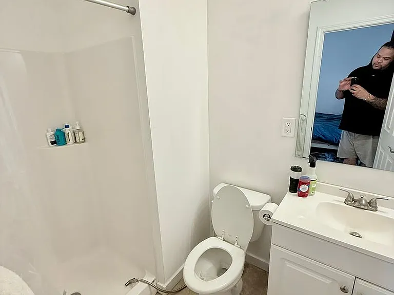 120 Lakeview St — Photo 8