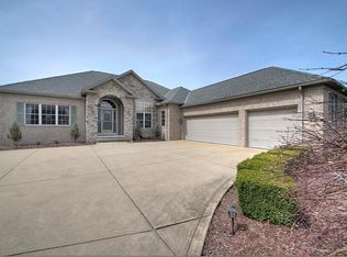 1255 Cliffden Ct, Northfield, OH 44067