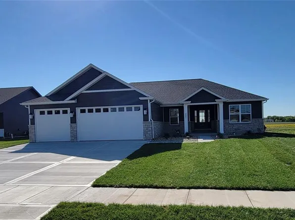 221 George Bush Blvd, Troy, IL 62294