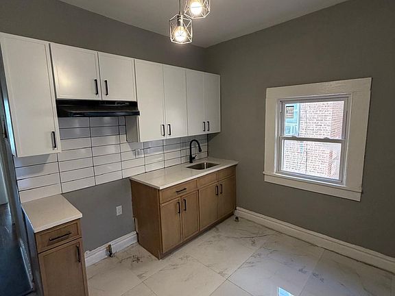 3rd image of 845 S 19th St #2R