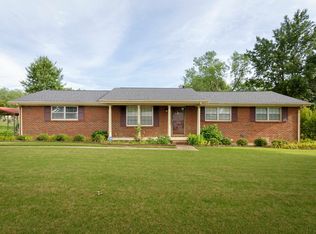 1006 Hemlock St, Tuscumbia, AL 35674
