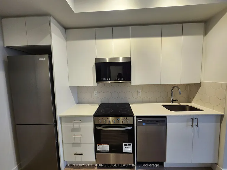 15 Ellerslie Ave #1004 — Photo 3