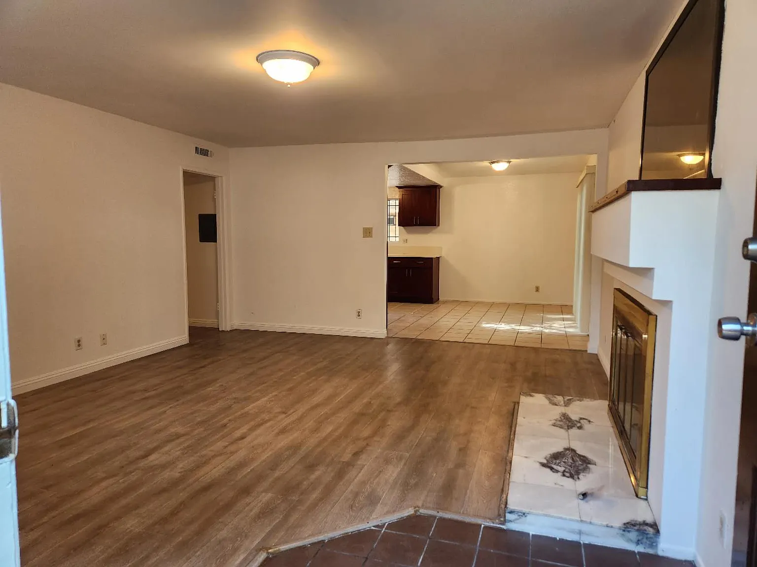 212 S Marguerita Ave — Photo 4