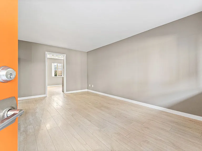 4366-4380 Mississippi St — Photo 4