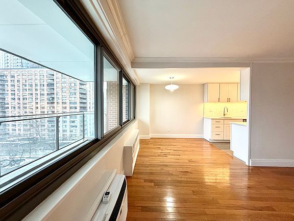 2nd image of 120 W 97th St APT 8-C