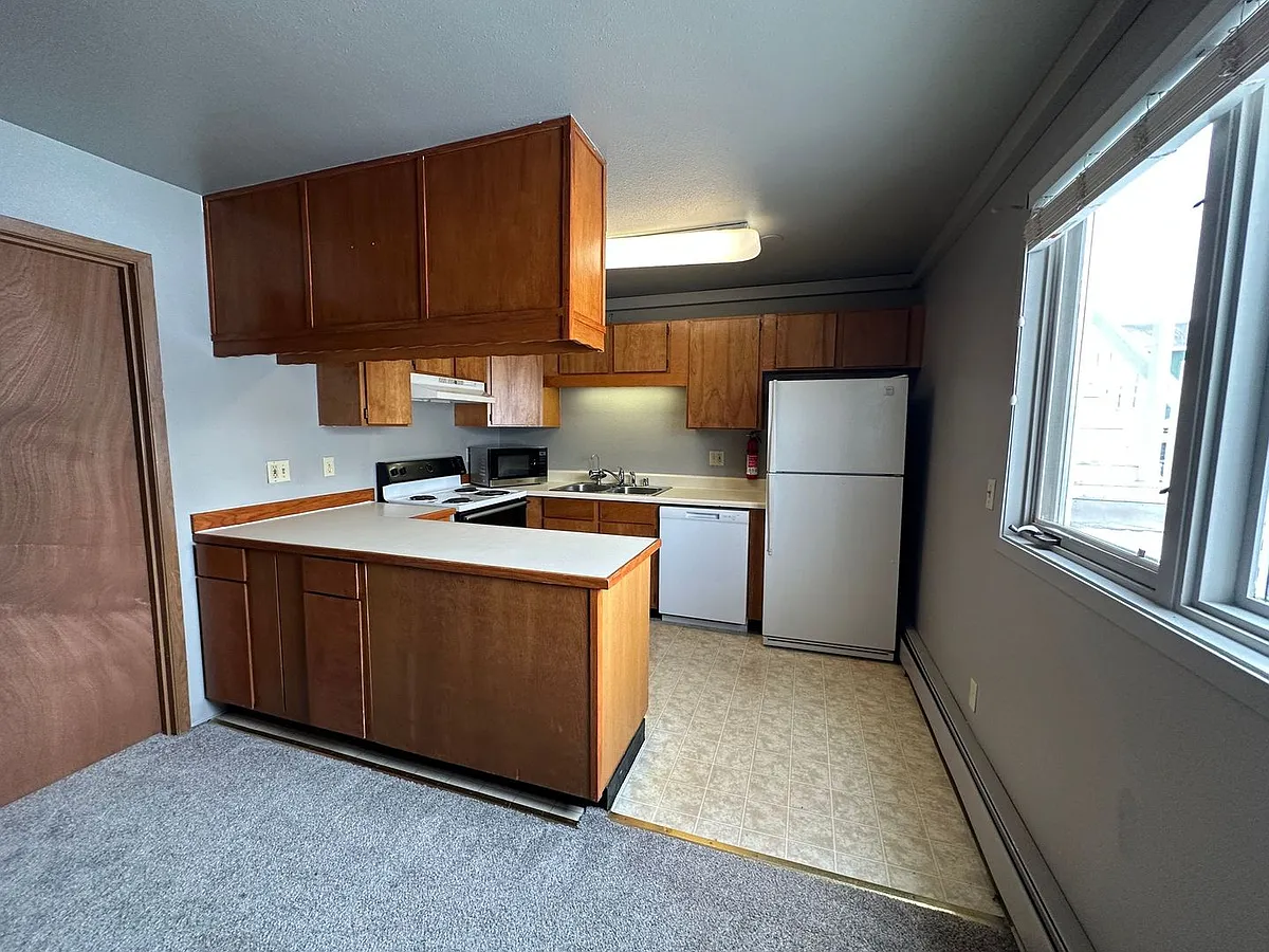 Building Photo - 4006 E Steven Dr #17
