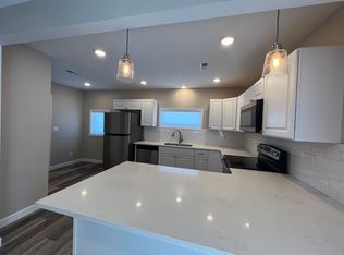 109 E Fremont Ave, Selah, WA 98942