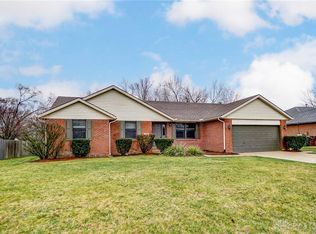 190 Earnhart Dr, Carlisle, OH