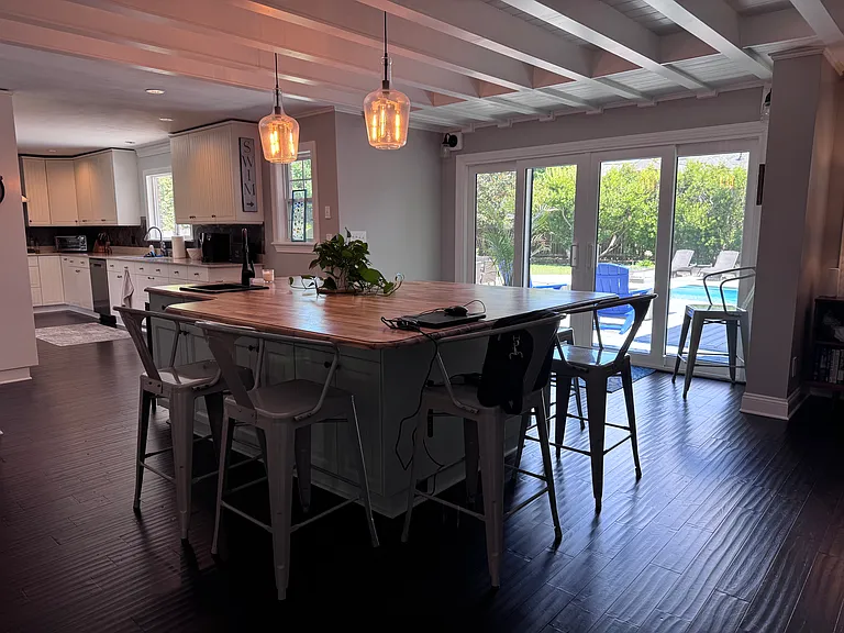 1436 Sir Richard Rd — Photo 9