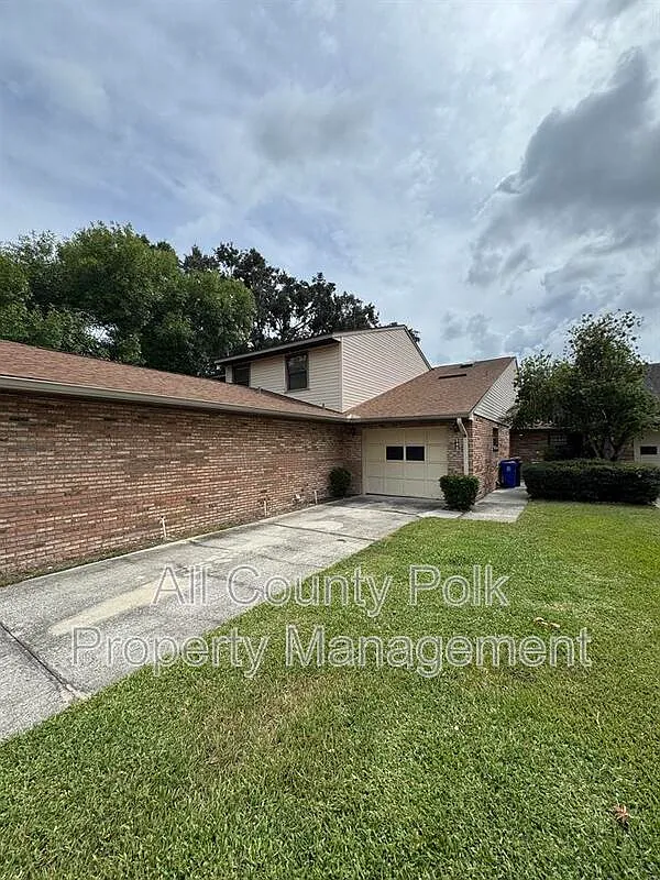 2 bed, 2.0 bath, 1110 sqft, $1,795 — Photo 1