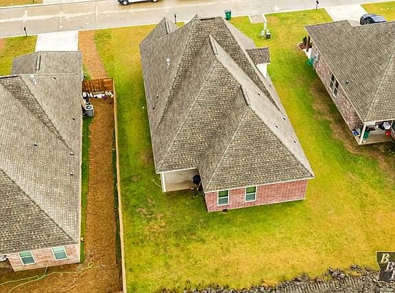 3rd image of 134 Copperfield Ct