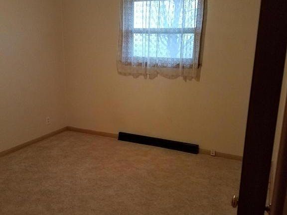 3rd image of 3005 Williams Ln