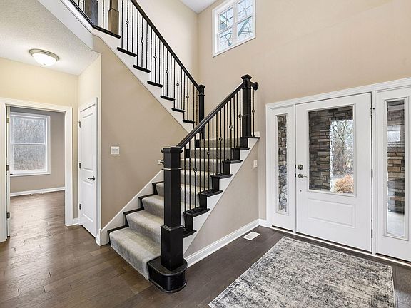 2nd image of 16571 Reeder Rdg