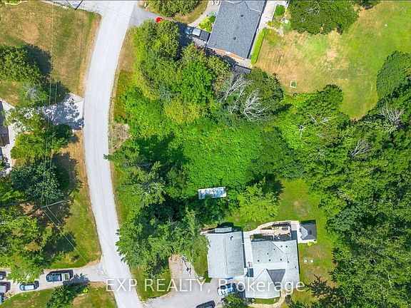 2nd image of 4 Killarney Rd