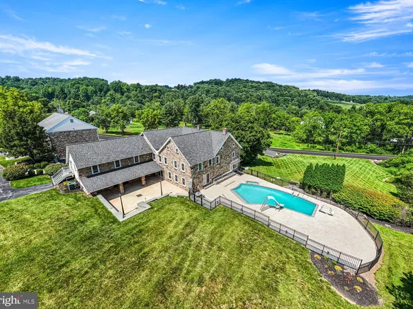 112 Terrace Rd, Boyertown, PA 19512