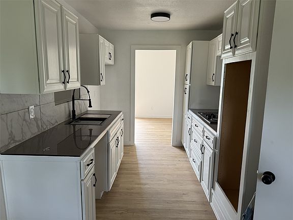 3rd image of 6355 Hanger Park Dr
