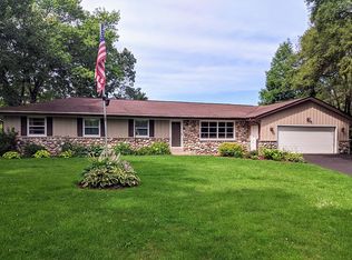 W182N5745 Balsam Ct, Menomonee Falls, WI 53051