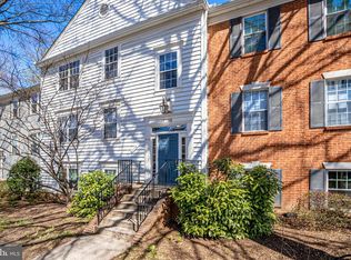 7758 New Providence Dr APT 11, Falls Church, VA 22042